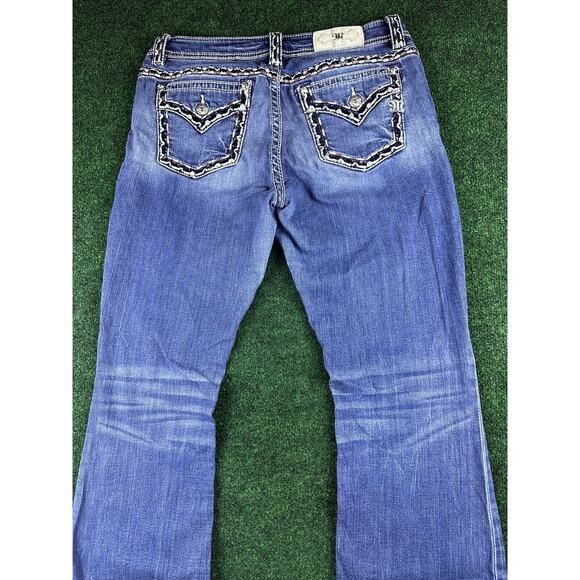 Miss Me Jeans Womens Heavy Stitched Denim Boot Button Flap Studded Sz 31 X 32.5 - Picture 7 of 7